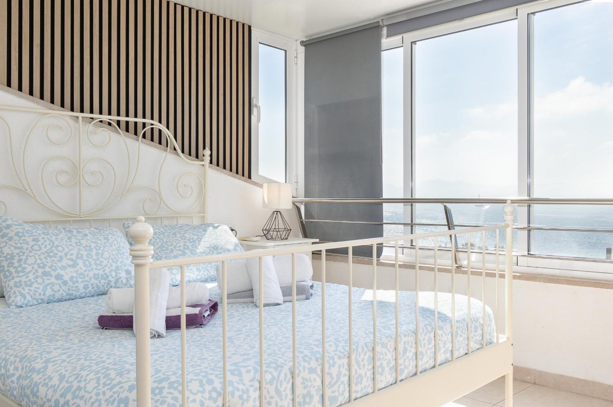 Holiday home Adosado Bellavista B By Homevillas360 *